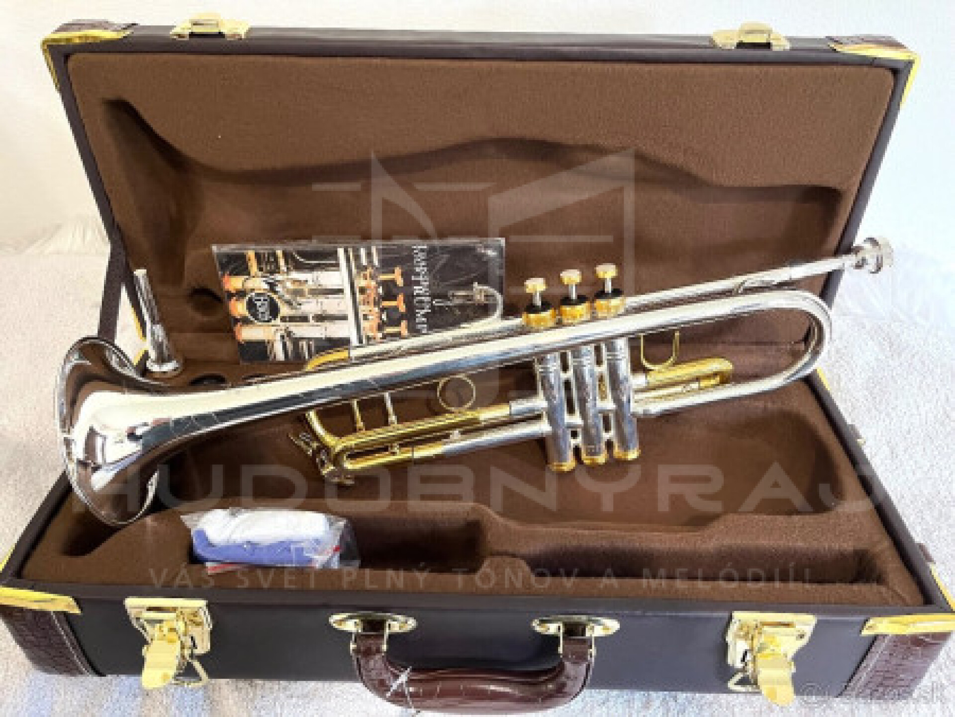 Predám novú profi B- Trúbku, Trumpeta kópia komplet s označením Vincent Bach 197