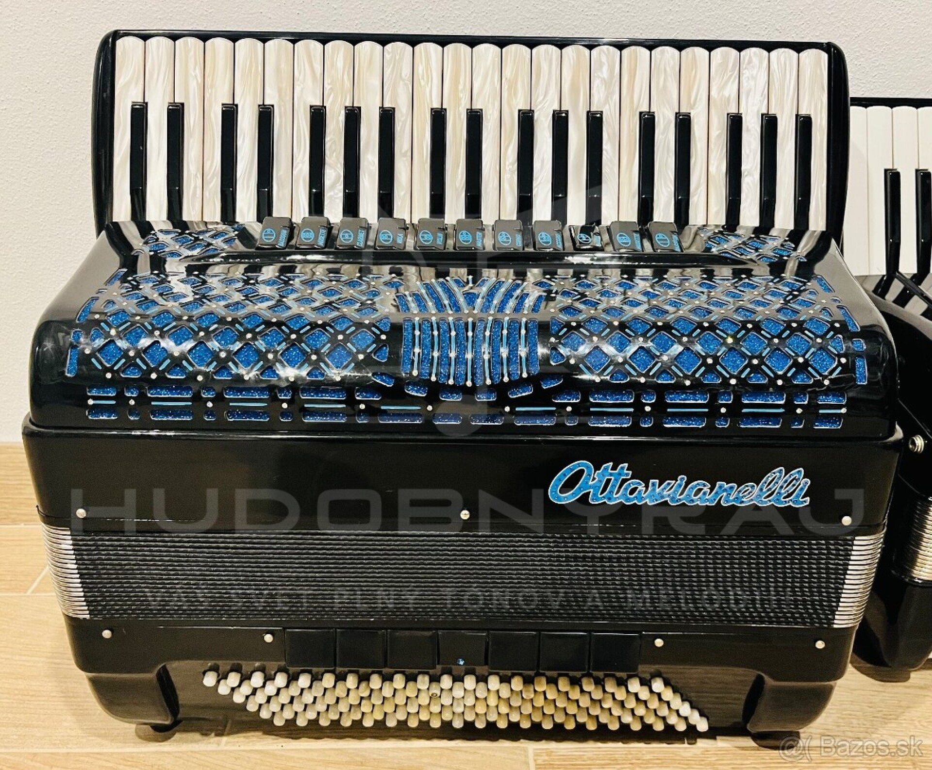 Akordeón Ottavianelli Profesional 120 basový