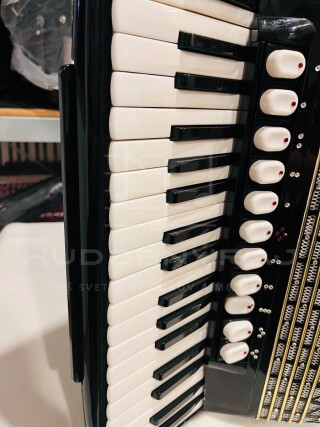Predám akordeón Hohner Atlantic De Luxe. 120 Basový