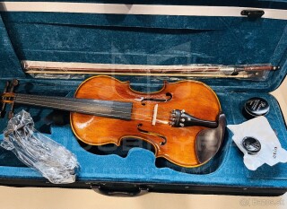 Husle, 4/4 husle: "Braun Diamond T01", model Antonio Stradivari