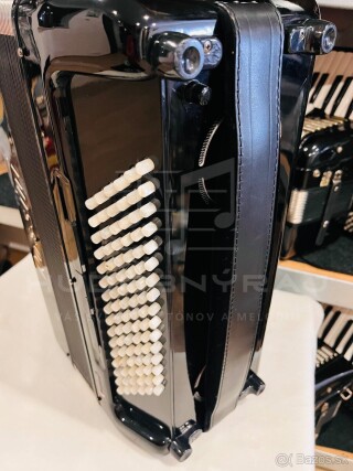 Predám profi akordeón Rossini 96 basový- TOP