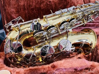 Predám pouzívaný  Es- Alt saxofón Yamaha YAS 23 v TOP stave