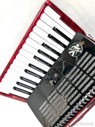 Nový akordeón BELTUNICA Vivaldi- De Luxe 60 basový