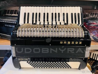 Akordeón Honer Verdi II- 96 basový- čiernej farby, červené mechy TOP ZVUK