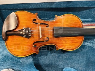 Husle, 4/4 husle: "Braun Diamond- T024 ,model Stradivari