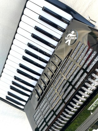 NA OBJEDNÁVKU-Nový akordeón BELTUNICA VIVALDI 80 basový- krásny zvuk, ľahučký!!!