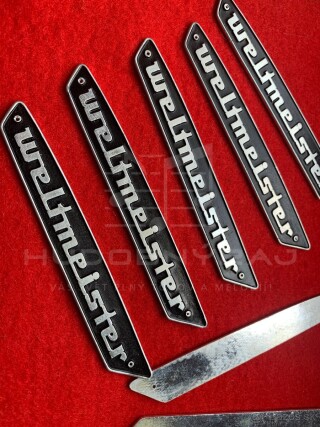 Logo Weltmeister na Akordeón+ 2 ks klinčeky- materiál- hliniková doštička