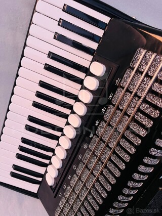 Akordeón Bohemia Corsar 96 basový