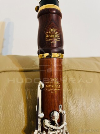 Predám nový B- klarinet celodrevený pre náročnejších hráčov. MoreskyM 19- koncertná  trieda