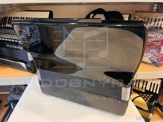 Akordeón Honer Verdi II- 96 basový- čiernej farby, červené mechy TOP ZVUK