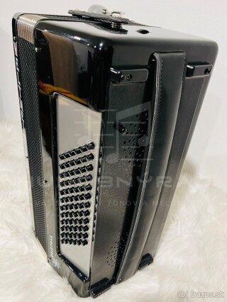 AKORDEÓN WELTMEISTER KRISTALL 72 BASOVÝ