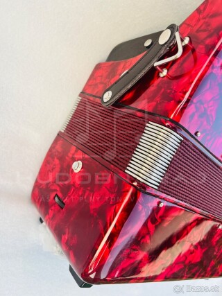 NA OBJEDNÁVKU-Nový akordeón BELTUNICA VIVALDI 80 basový- červenej farby