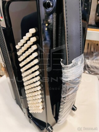 Nový akordeón Beltunica Proffesionall- IV- 96 basový