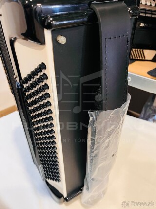 Predám akordeón HOHNER Verdi III 120 basový