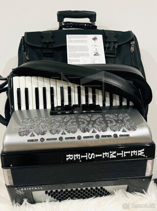 AKORDEÓN WELTMEISTER KRISTALL 72 BASOVÝ